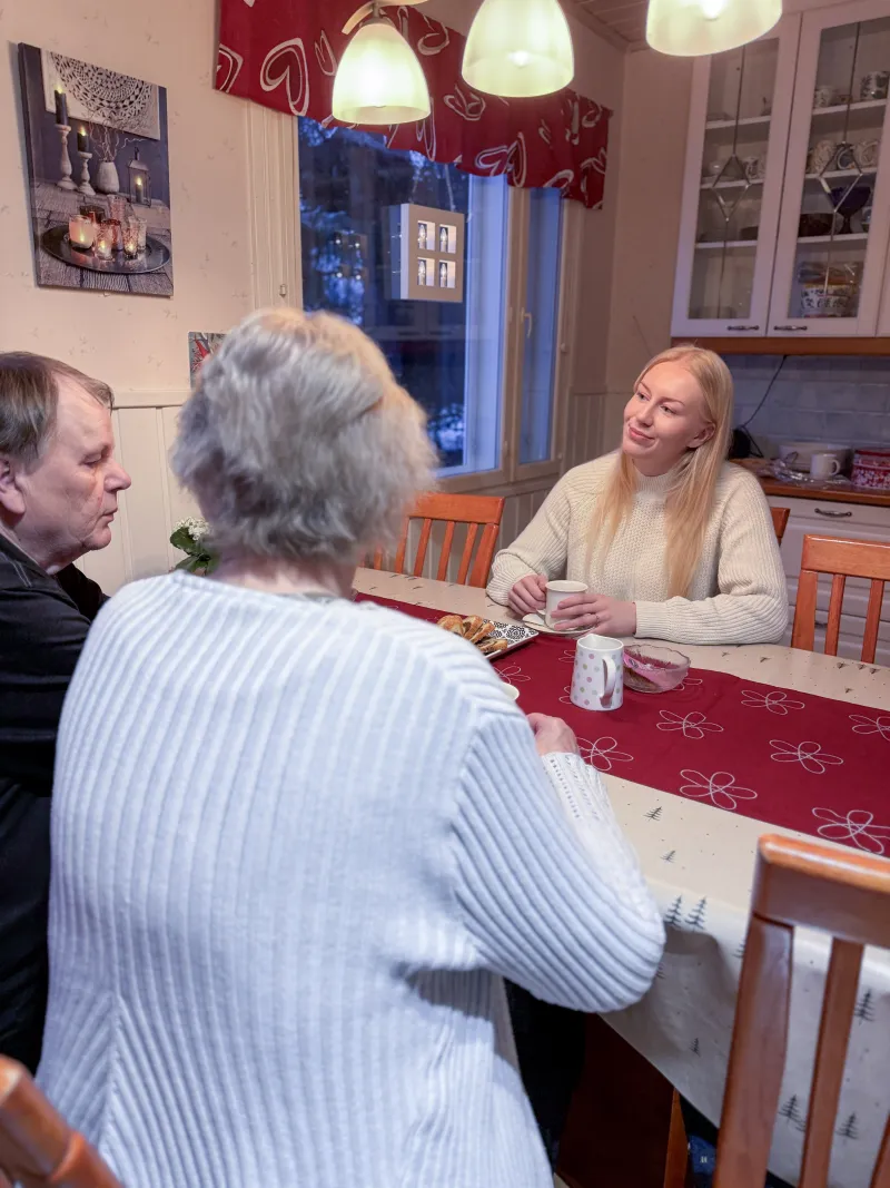 Luottamuksellinen keskustelu palveluista